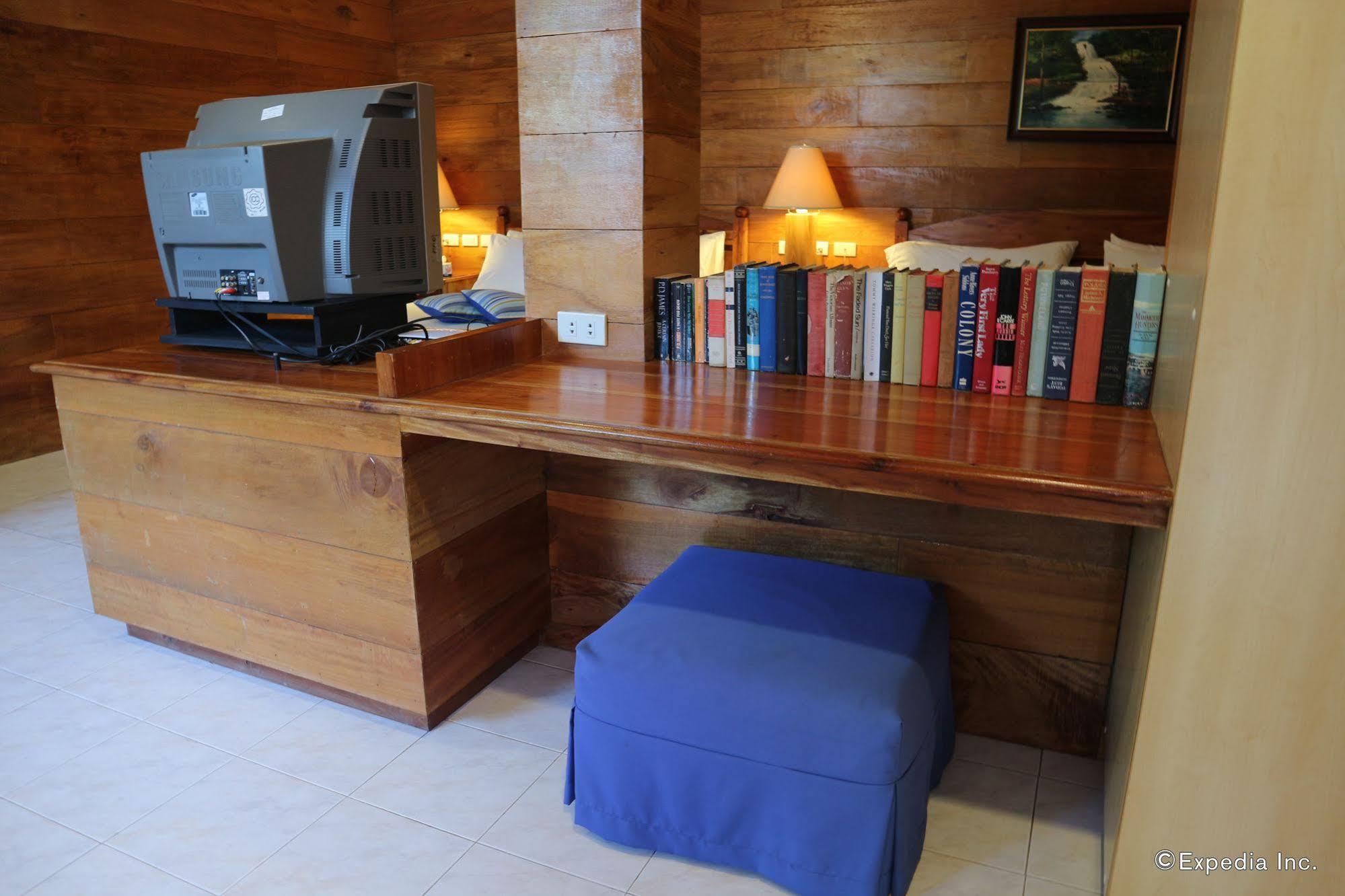 Antulang Beach Resort Siaton Bagian luar foto
